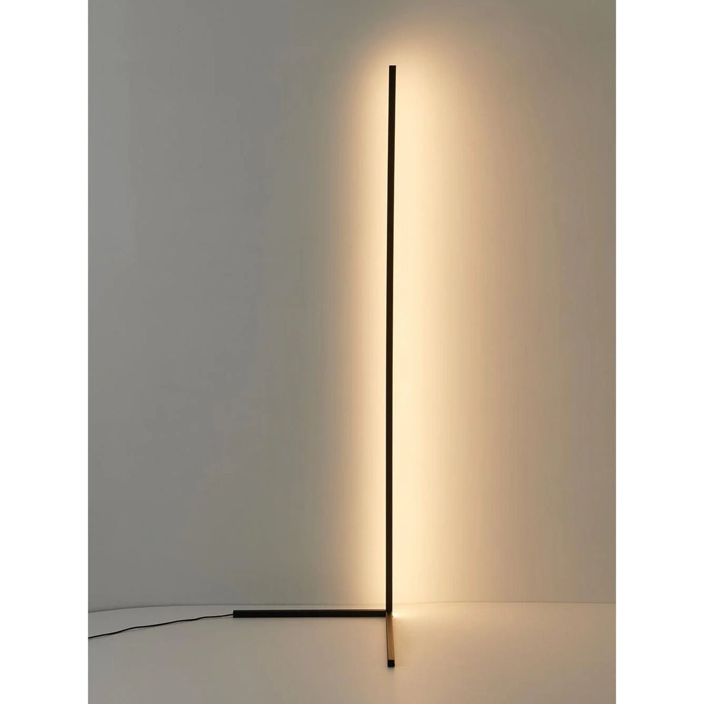 Alma - Moderne LED Vloerlamp