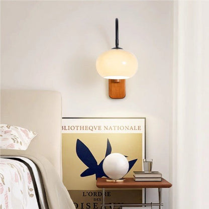 Aeva - Bauhaus Draaibare Glazen Wandlamp