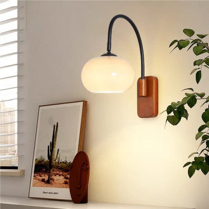 Aeva - Bauhaus Draaibare Glazen Wandlamp