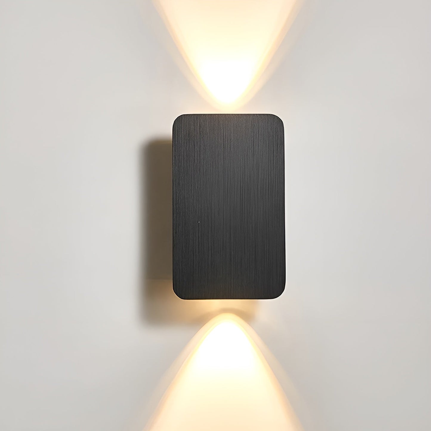Aesi - Up and Down Wandlamp van Aluminium