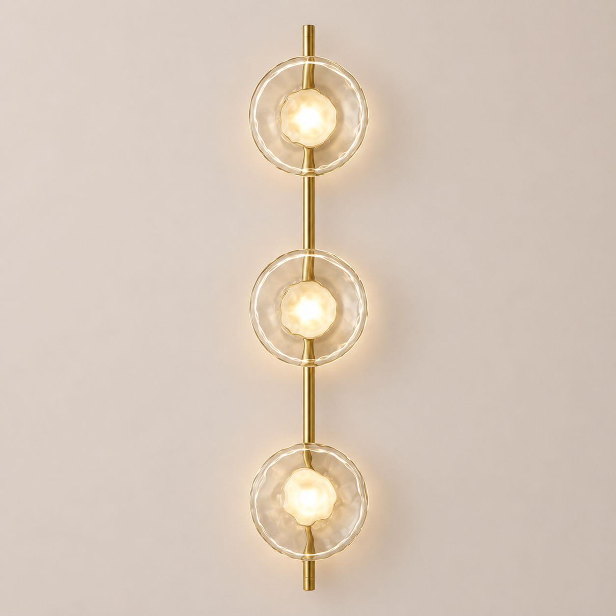 Lumi - Drievoudige Glazen Bol Wandlamp