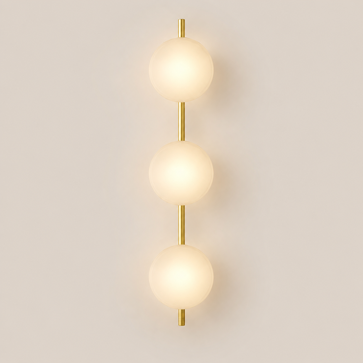 Lumi - Drievoudige Glazen Bol Wandlamp