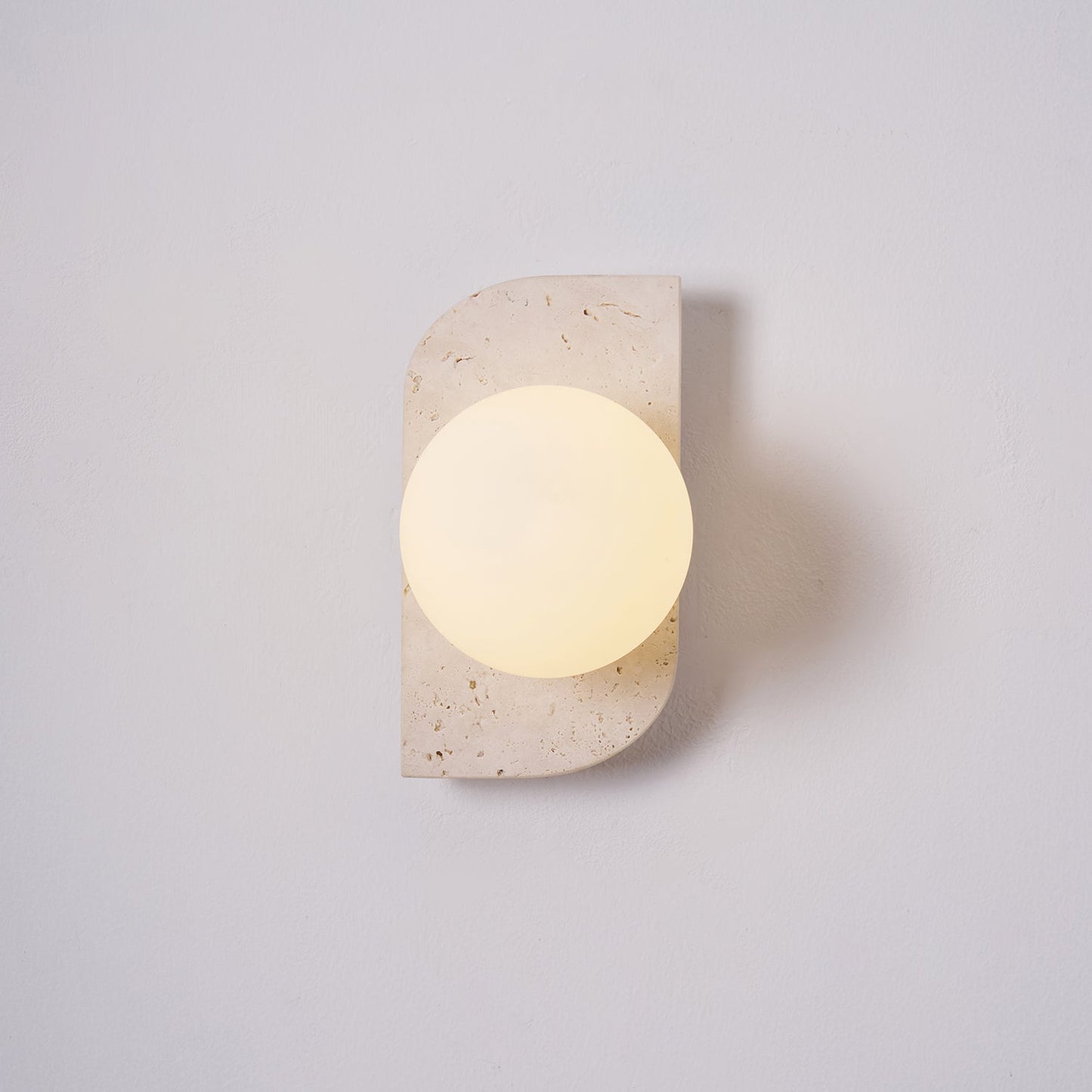 Ilyra - Travertin Wandlamp met Ronde Lichtpunten