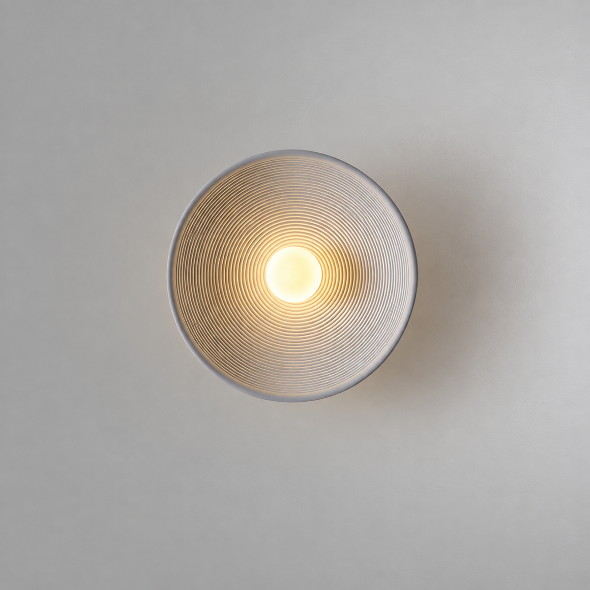 Ola - Ronde Wandlamp Wabi Sabi Stucwerk Look