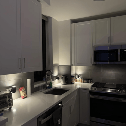 Orin - Dimbare LED Stekkerlamp met Sensor voor Moderne Interieurs