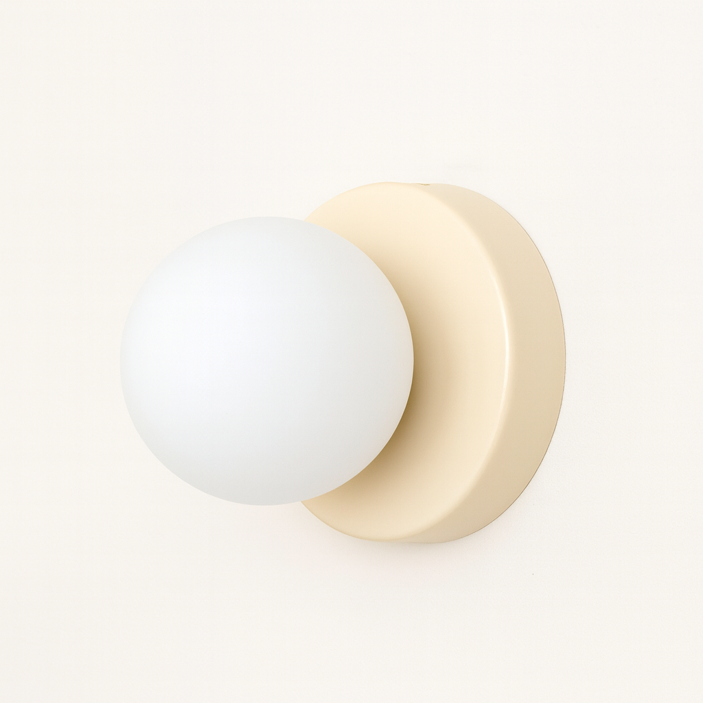 Sunna - Ronde Wandlamp met Glazen Bol Scandinavisch