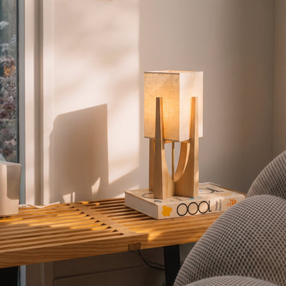 Eyja - Wabi Sabi Houten Tafellamp met Stoffen Kap