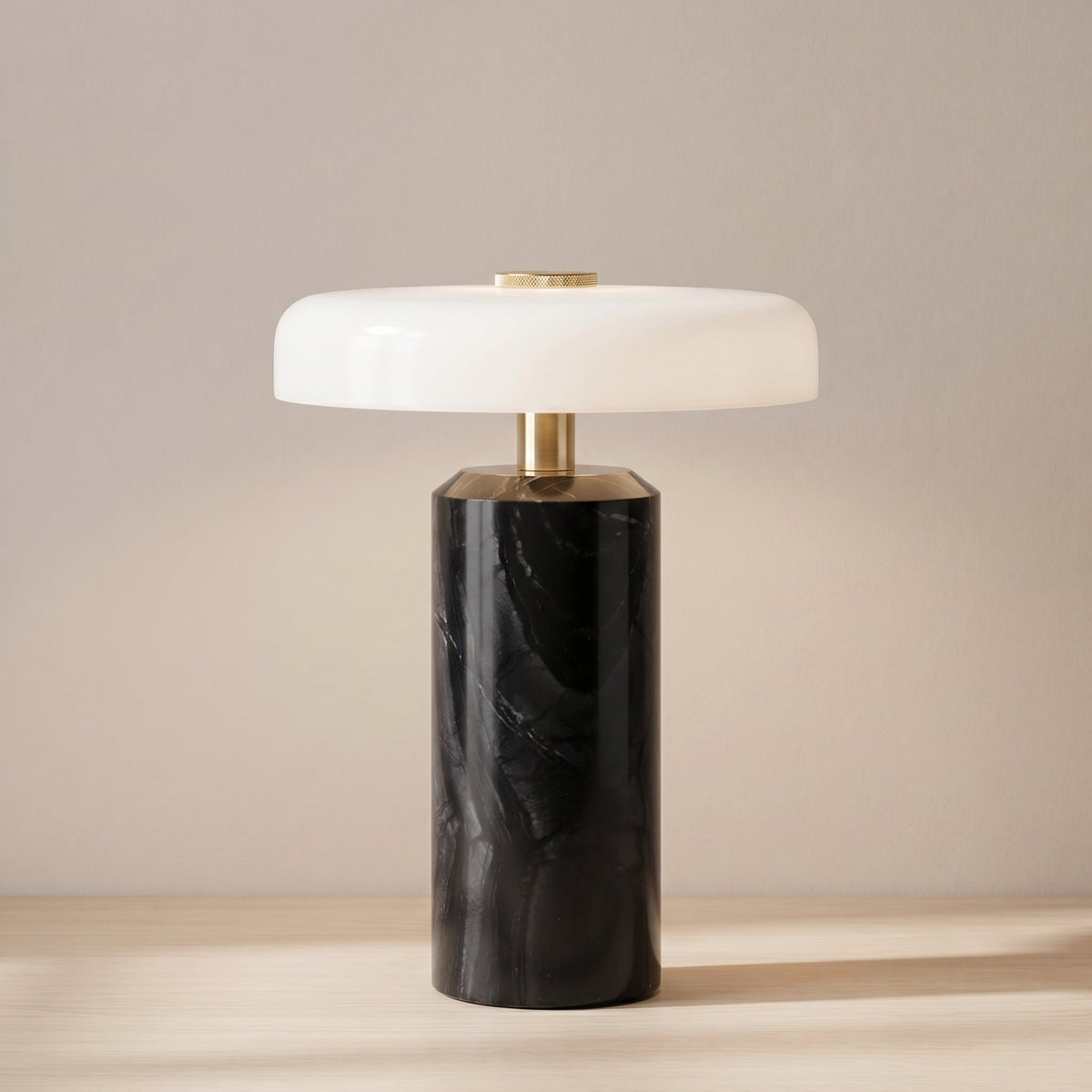 Sigrun - Marmeren Tafellamp Opaalglas