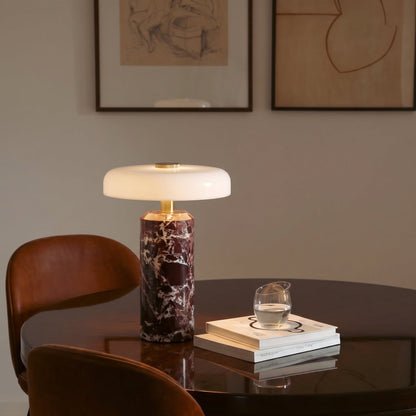 Sigrun - Marmeren Tafellamp Opaalglas
