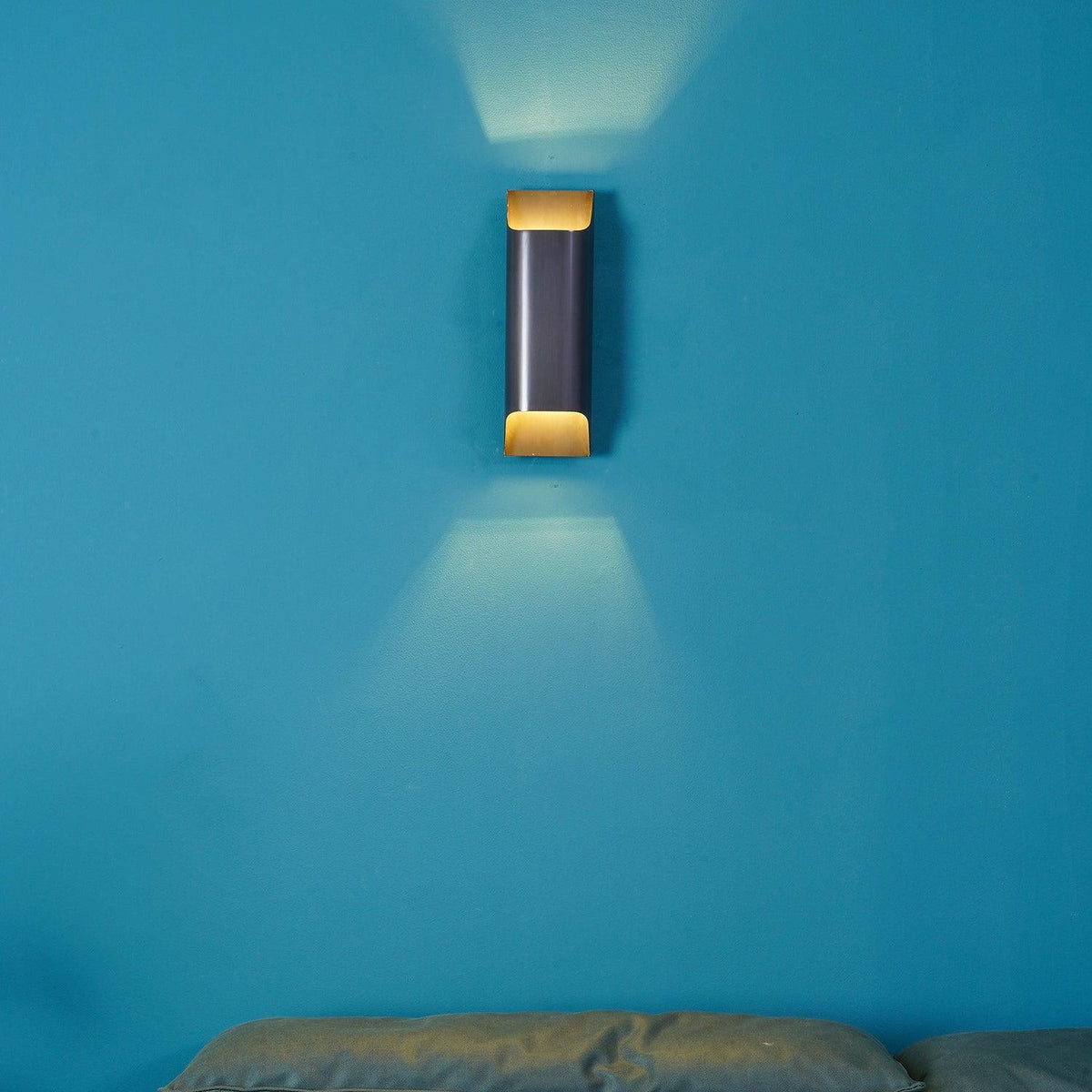 Tilde - Wandlamp Up Down Modern Metaal